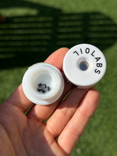 Load image into Gallery viewer, Steve H 4mm Yin-Yang Pearl