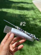 Load image into Gallery viewer, Pourcasso Black Pearl Pencil Flatheads