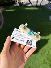 Load image into Gallery viewer, Pourcasso Resin Tech Deck Flathead