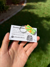 Load image into Gallery viewer, Pourcasso Uv Reactive Mini Keychain Flathead